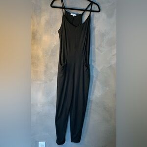 Chic Black Sleeveless Jumpsuit